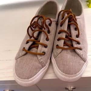 Tan sperrys